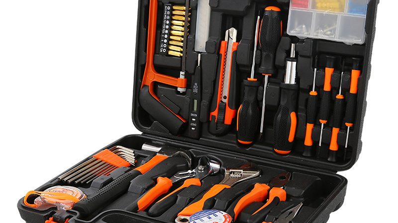 钳工常用工具安装顺序：从基础到精细的步骤解析